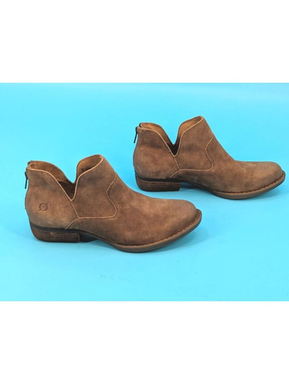 BORN Beth Brown suede cutout ankle boots NWOT Size 8